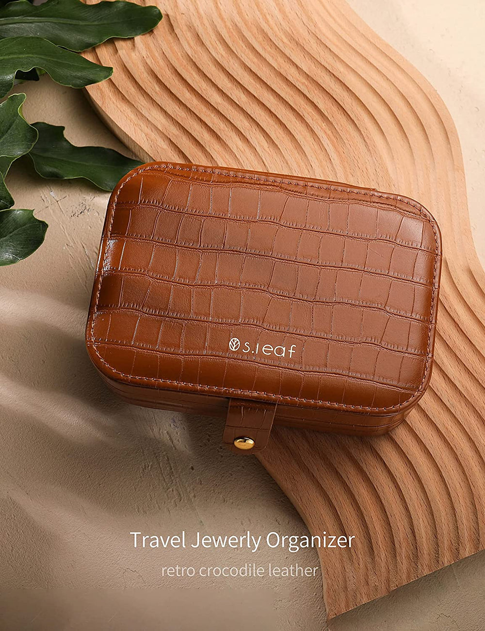 Retro travel jewelry organizer brown color